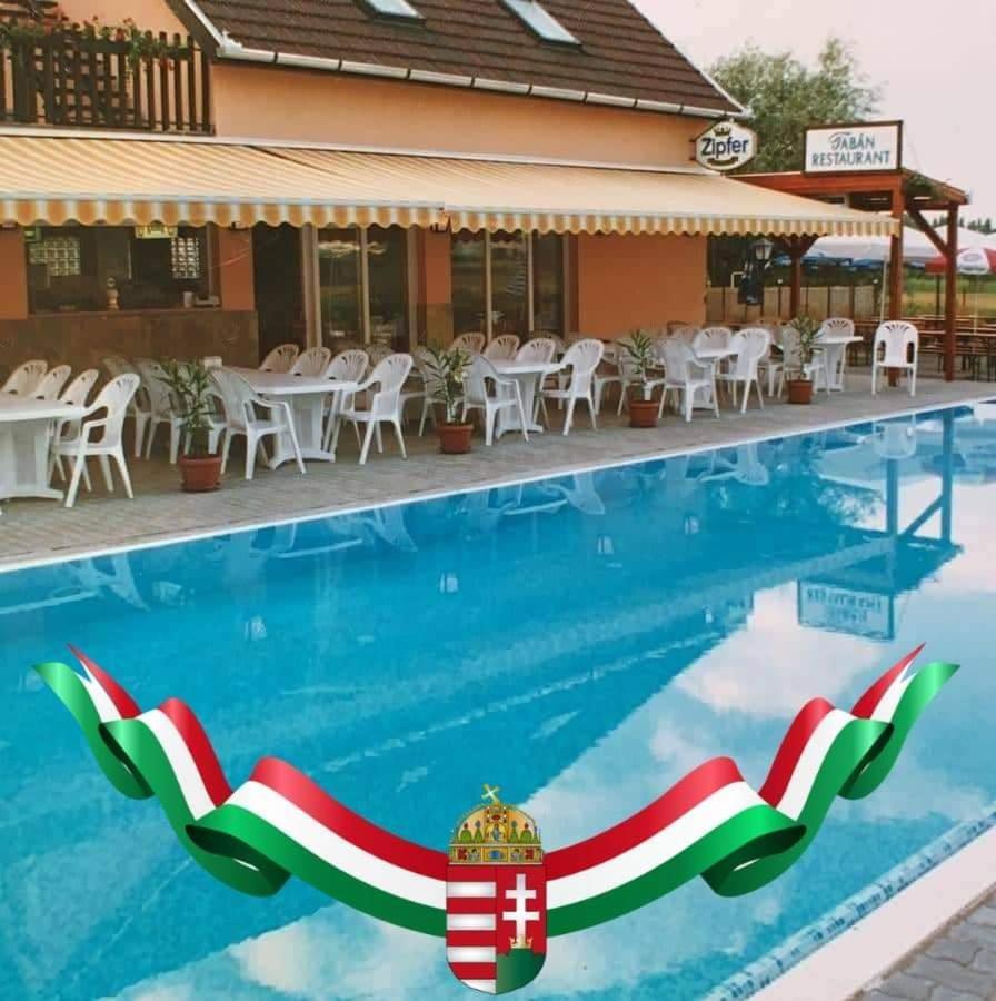 Bed and Breakfast Taban Vendeghaz Балатонлелле Екстер'єр фото